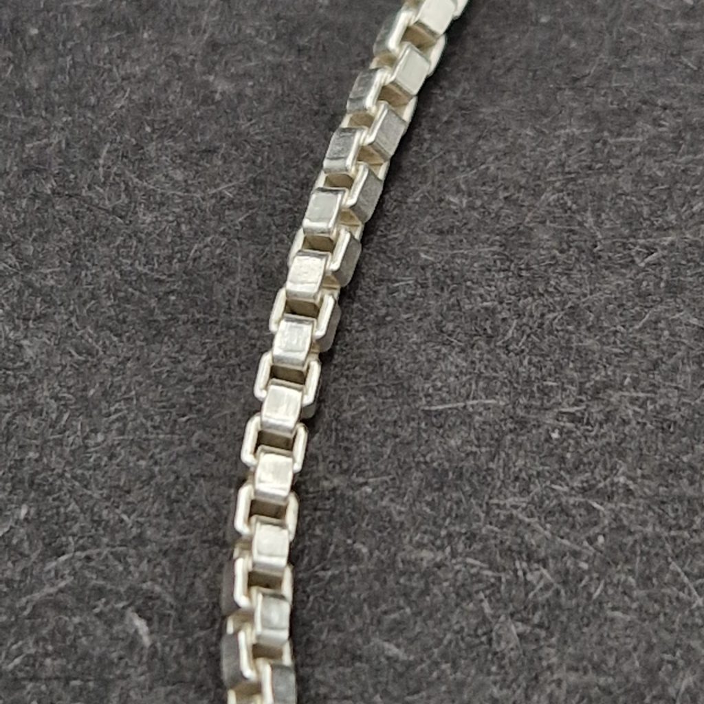 Atlas – Bold Silver Squares Necklace