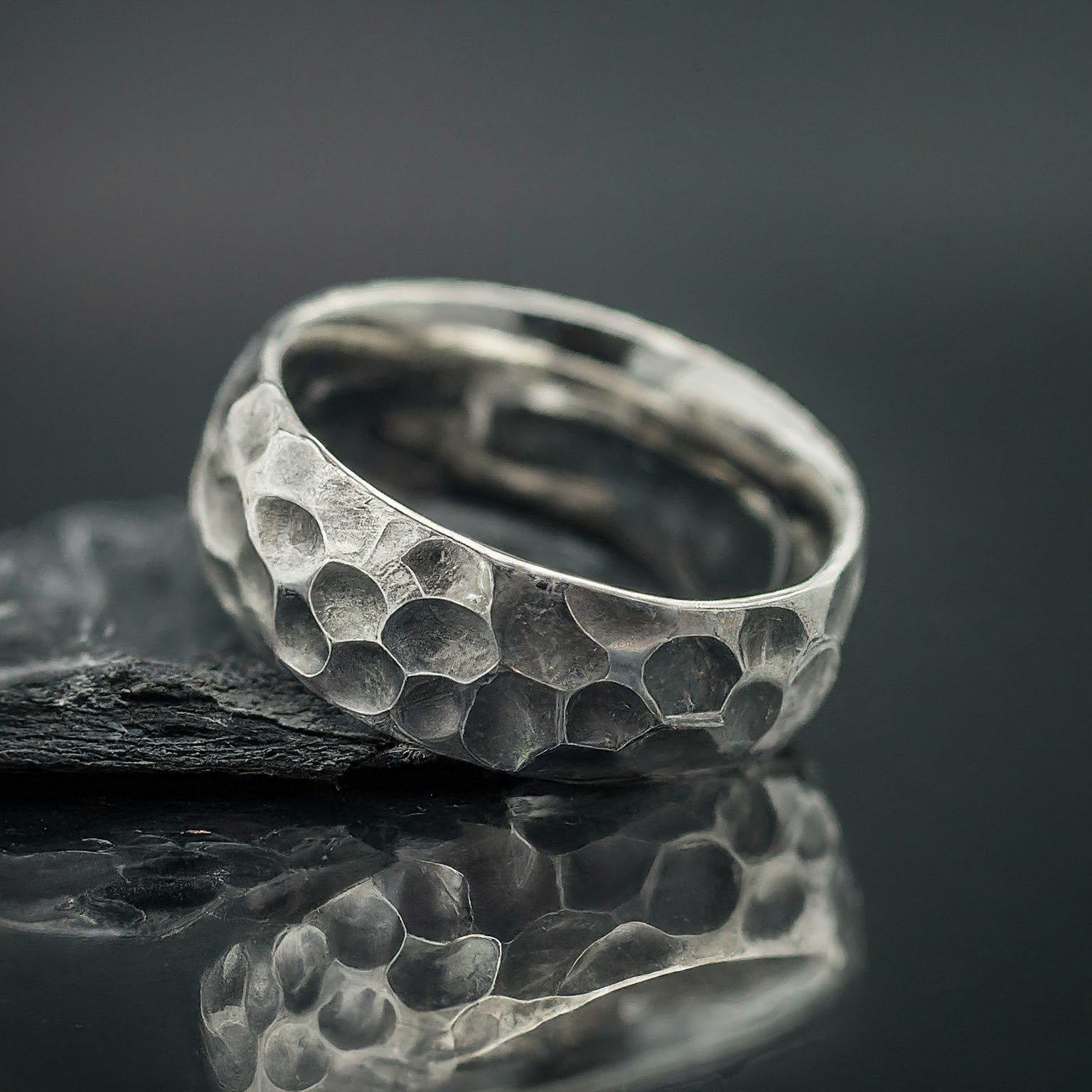Alvéole fair trade polished oxidized honeycomb 925 silver ring