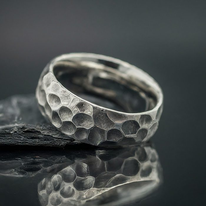 Alvéole fair trade polished oxidized honeycomb 925 silver ring
